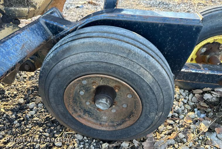 image for item NN9462 Land Pride batwing rotary mower