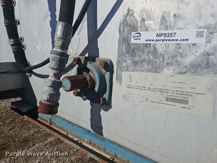 image for item NP9357 2001 Ledwell LW44 AA feed delivery trailer