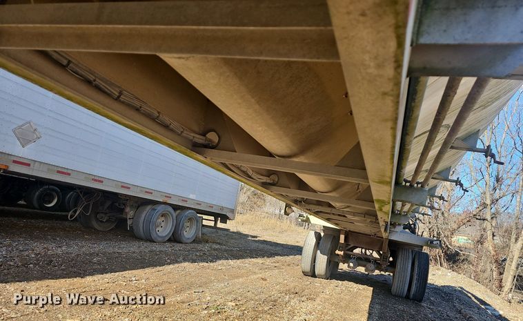 image for item NP9357 2001 Ledwell LW44 AA feed delivery trailer