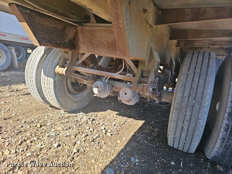 image for item NP9357 2001 Ledwell LW44 AA feed delivery trailer