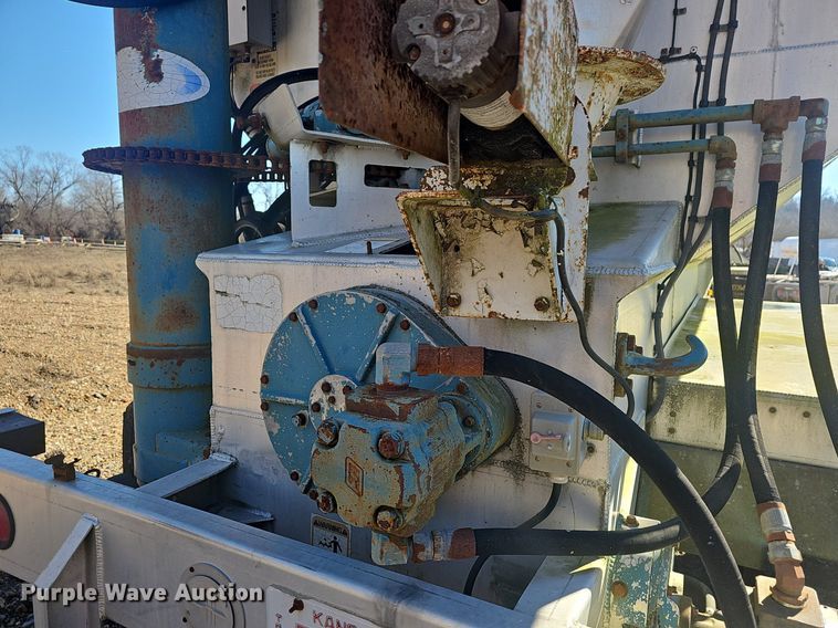 image for item NP9357 2001 Ledwell LW44 AA feed delivery trailer