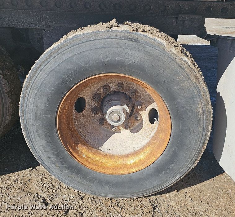 image for item NP9358 2007 Mond Industries dry van trailer