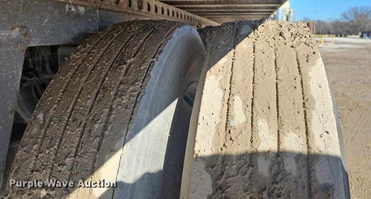 image for item NP9358 2007 Mond Industries dry van trailer