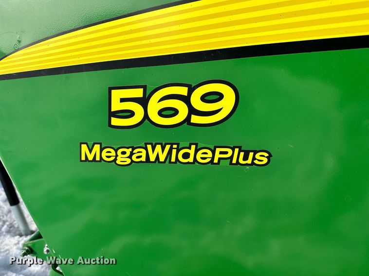 image for item NS9173 2015 John Deere 569 round baler