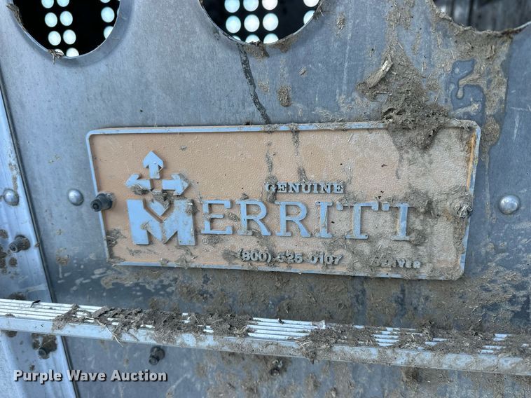 image for item NS9174 2004 Merritt livestock trailer