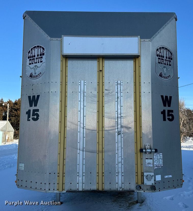 image for item NS9174 2004 Merritt livestock trailer