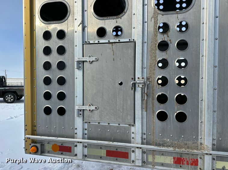image for item NS9174 2004 Merritt livestock trailer