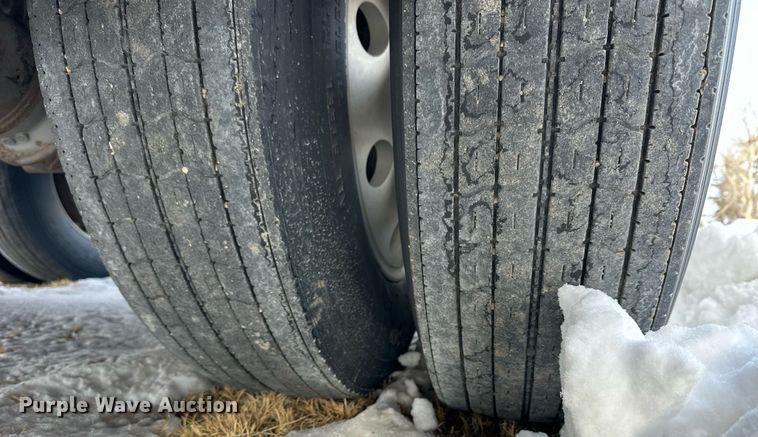 image for item NS9174 2004 Merritt livestock trailer