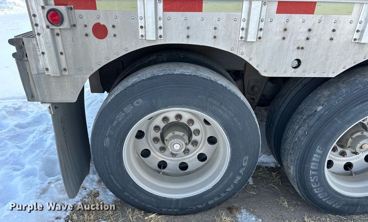 image for item NS9174 2004 Merritt livestock trailer