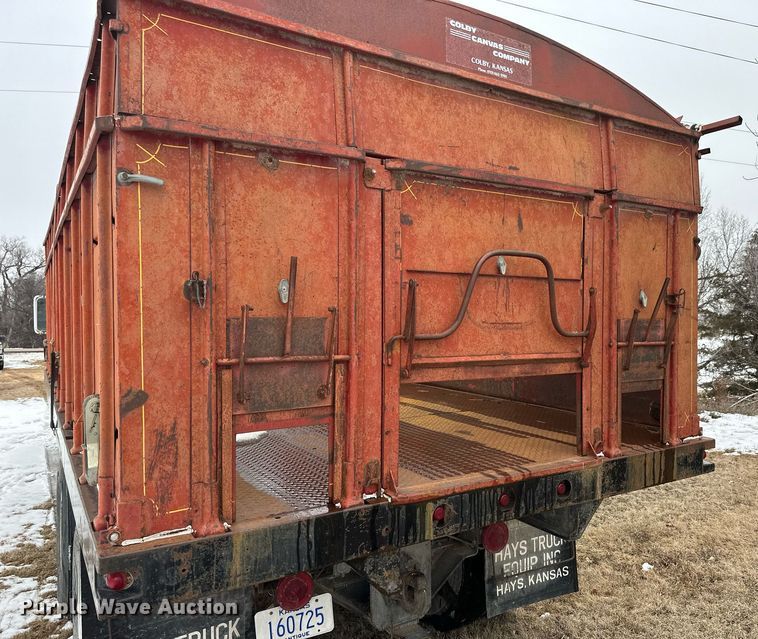 image for item NS9204 1971 Chevrolet  C60 grain truck