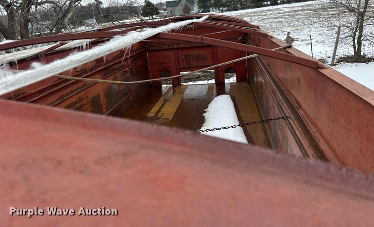 image for item NS9204 1971 Chevrolet  C60 grain truck