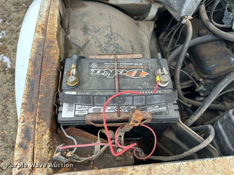 image for item NS9204 1971 Chevrolet  C60 grain truck