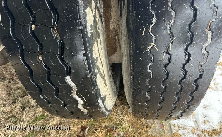 image for item NS9204 1971 Chevrolet  C60 grain truck