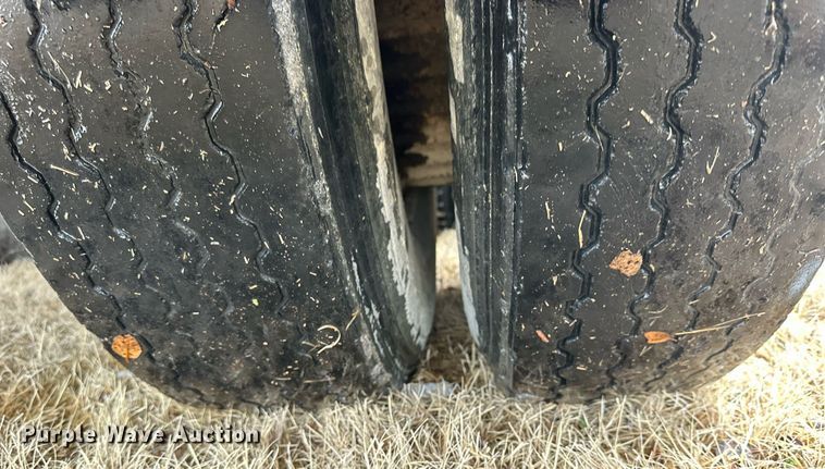 image for item NS9204 1971 Chevrolet  C60 grain truck