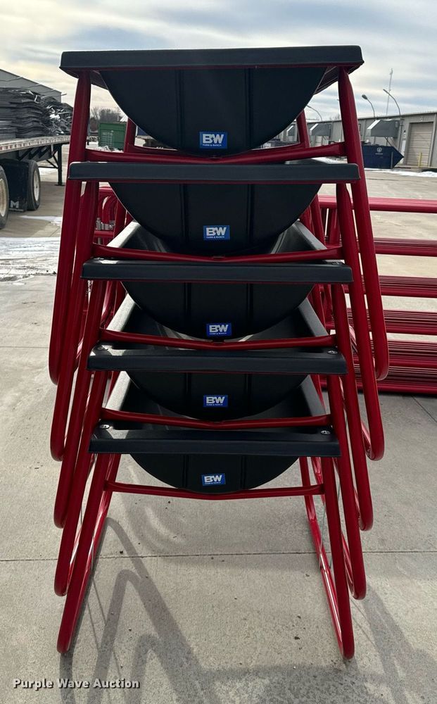 image for item OD9948 (5) B&W PT15070 bunk feeders