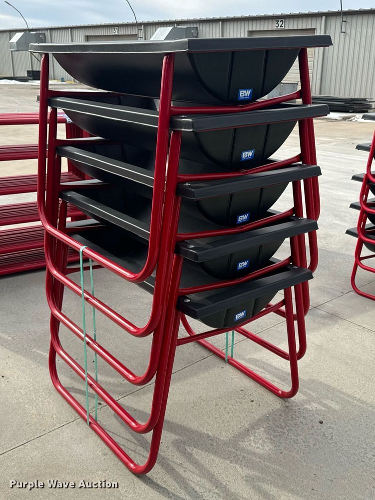 image for item OD9948 (5) B&W PT15070 bunk feeders