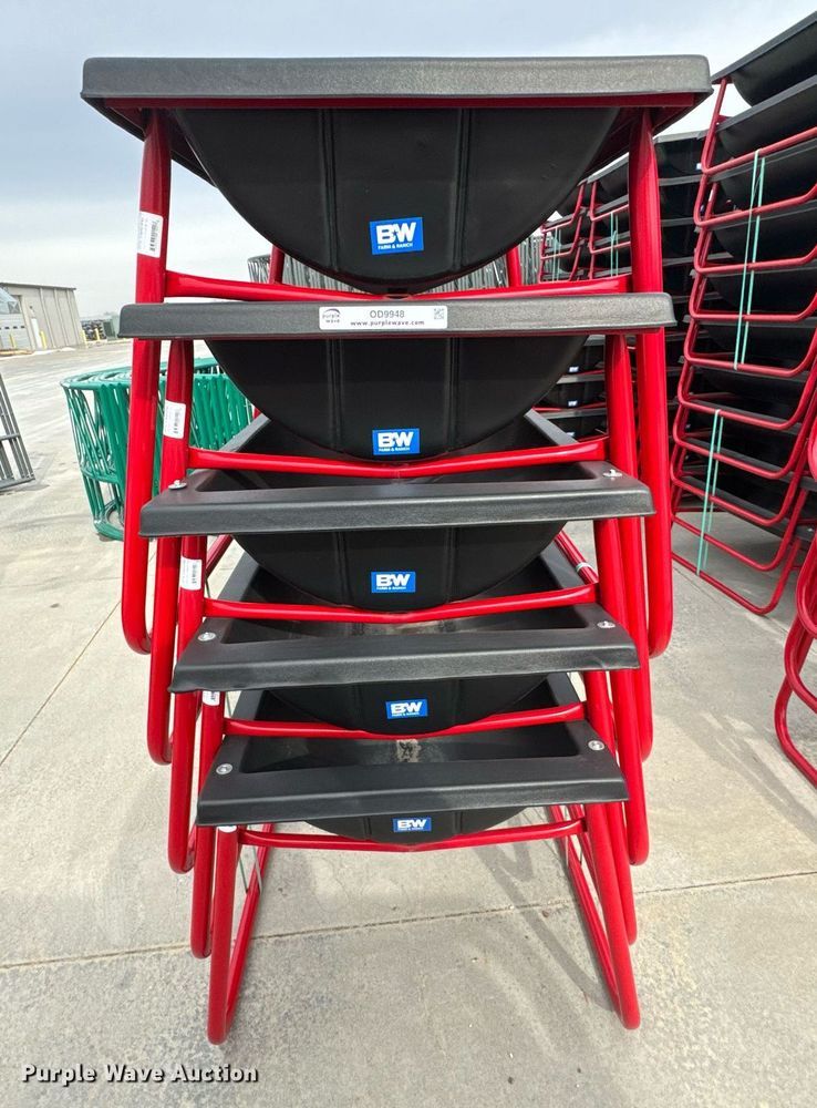 image for item OD9948 (5) B&W PT15070 bunk feeders