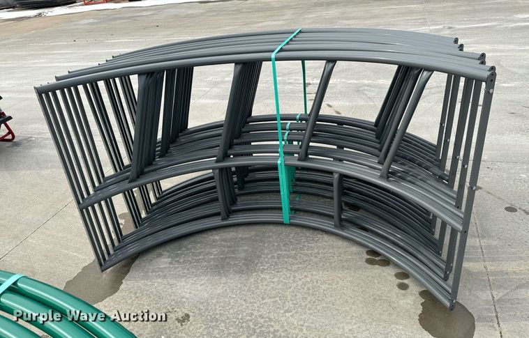 image for item OD9951 (5) B&W PT17019 bale feeders