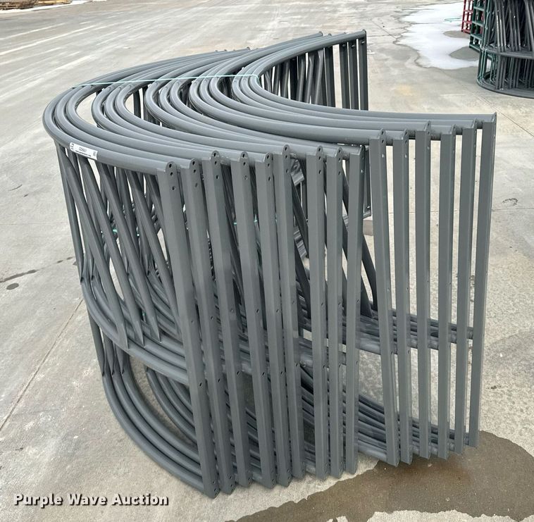 image for item OD9951 (5) B&W PT17019 bale feeders