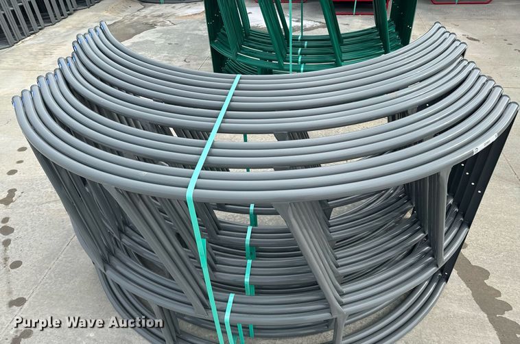 image for item OD9951 (5) B&W PT17019 bale feeders