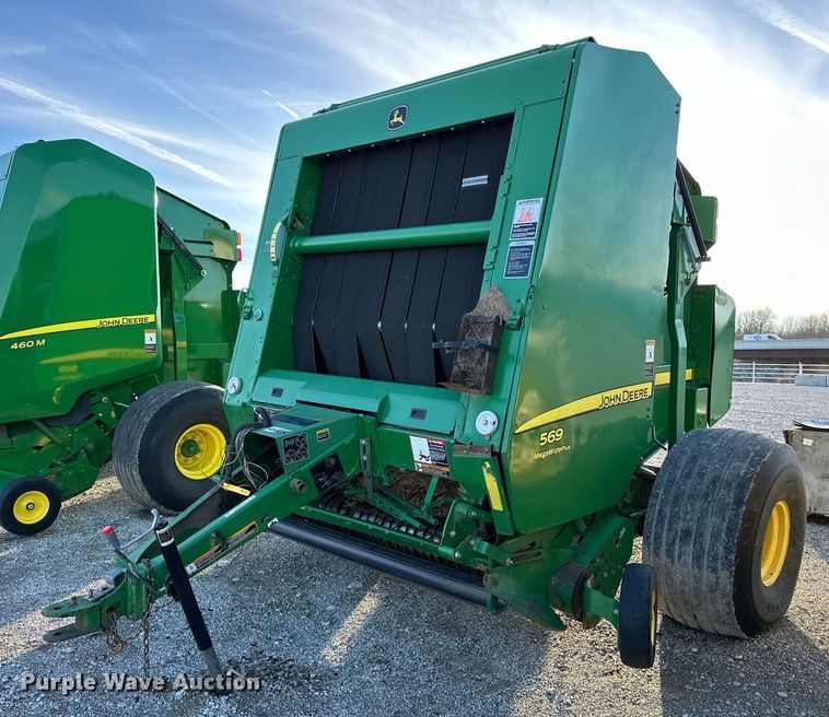 image for item OM9755 John Deere  569 Mega Wide Plus round baler