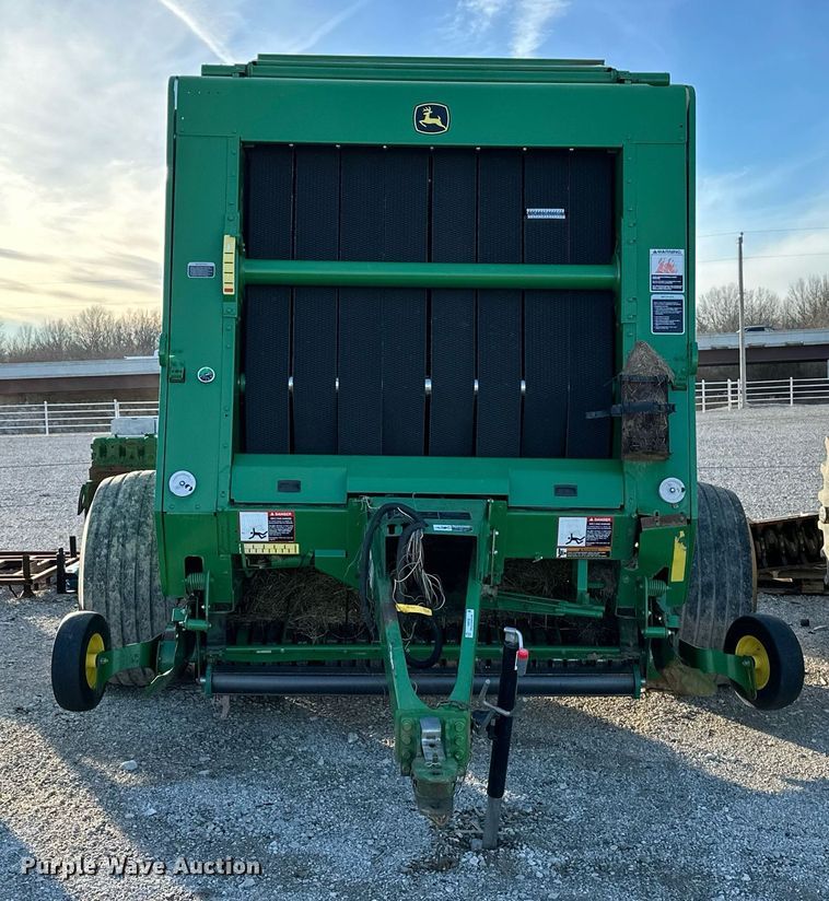 image for item OM9755 John Deere  569 Mega Wide Plus round baler