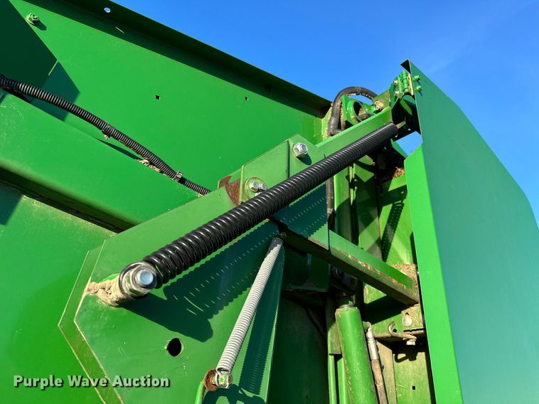 image for item OM9755 John Deere  569 Mega Wide Plus round baler