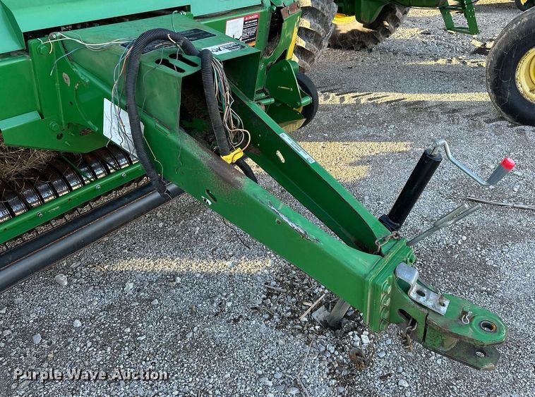 image for item OM9755 John Deere  569 Mega Wide Plus round baler