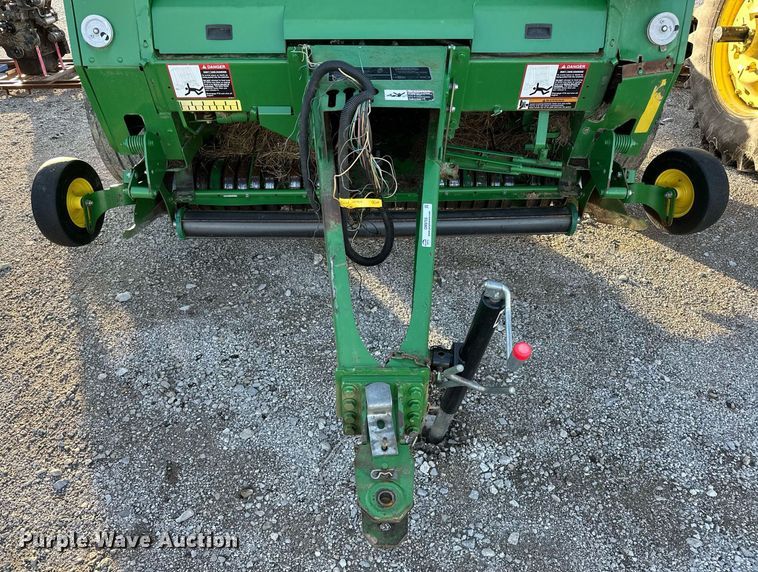 image for item OM9755 John Deere  569 Mega Wide Plus round baler