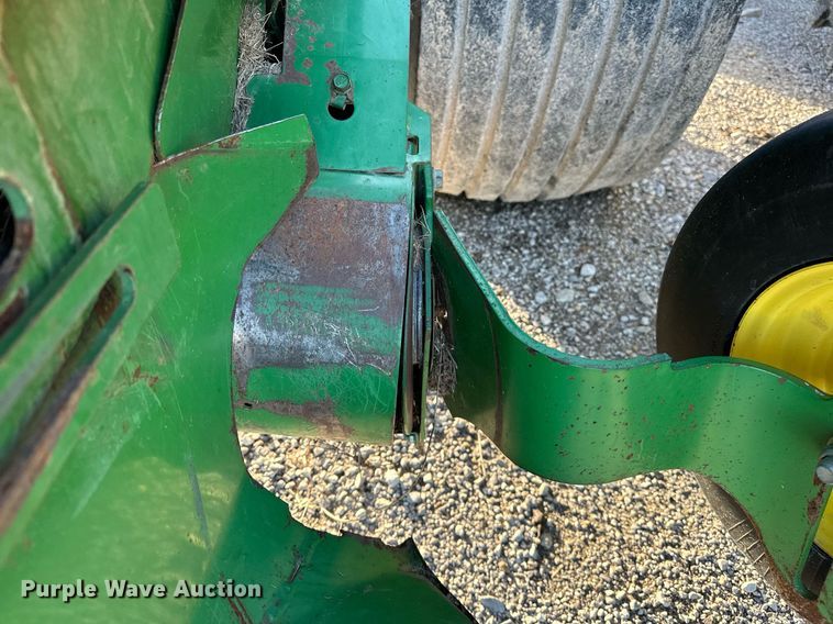 image for item OM9755 John Deere  569 Mega Wide Plus round baler