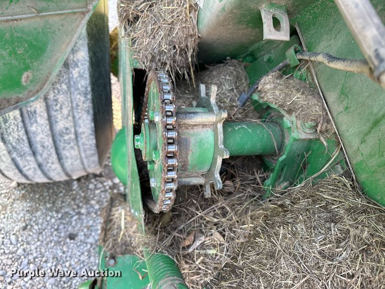 image for item OM9755 John Deere  569 Mega Wide Plus round baler