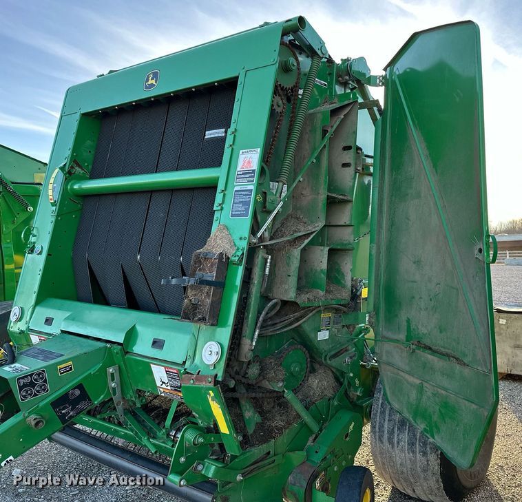 image for item OM9755 John Deere  569 Mega Wide Plus round baler