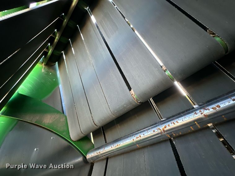 image for item OM9755 John Deere  569 Mega Wide Plus round baler