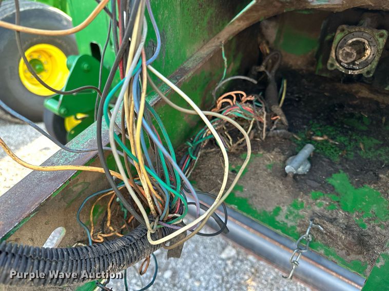 image for item OM9755 John Deere  569 Mega Wide Plus round baler