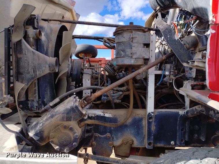 image for item DK8862 1999 Oshkosh  FF-115 truck cab and chassis