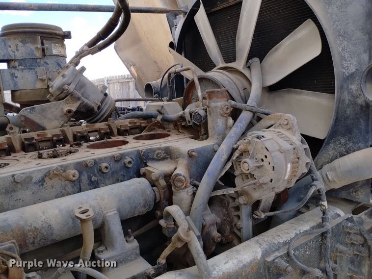 image for item DK8862 1999 Oshkosh  FF-115 truck cab and chassis