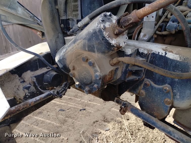 image for item DK8862 1999 Oshkosh  FF-115 truck cab and chassis