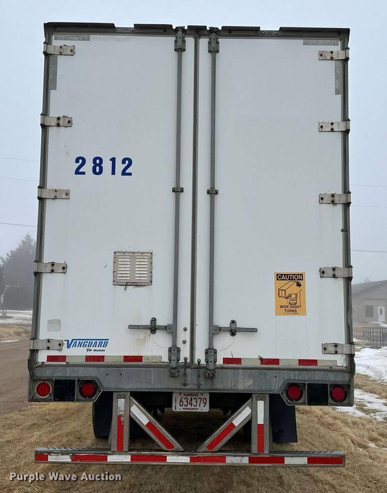 image for item DM2660 2013 Vanguard dry van trailer