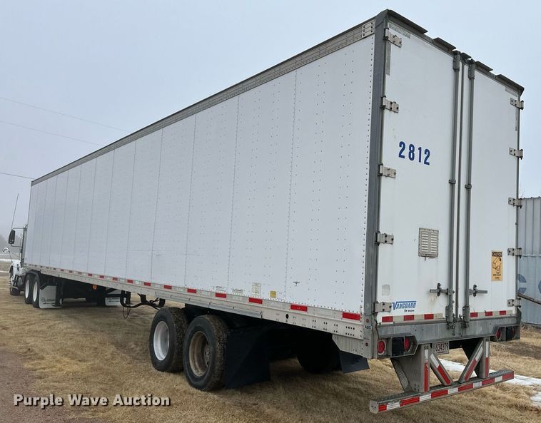 image for item DM2660 2013 Vanguard dry van trailer