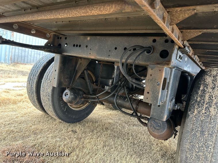 image for item DM2660 2013 Vanguard dry van trailer