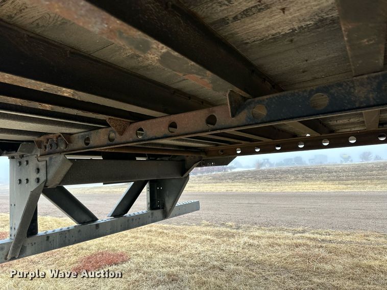 image for item DM2660 2013 Vanguard dry van trailer