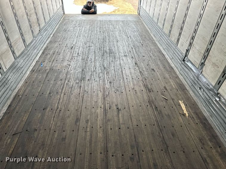 image for item DM2660 2013 Vanguard dry van trailer