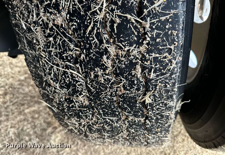 image for item DM2660 2013 Vanguard dry van trailer