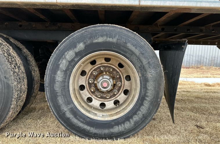 image for item DM2660 2013 Vanguard dry van trailer