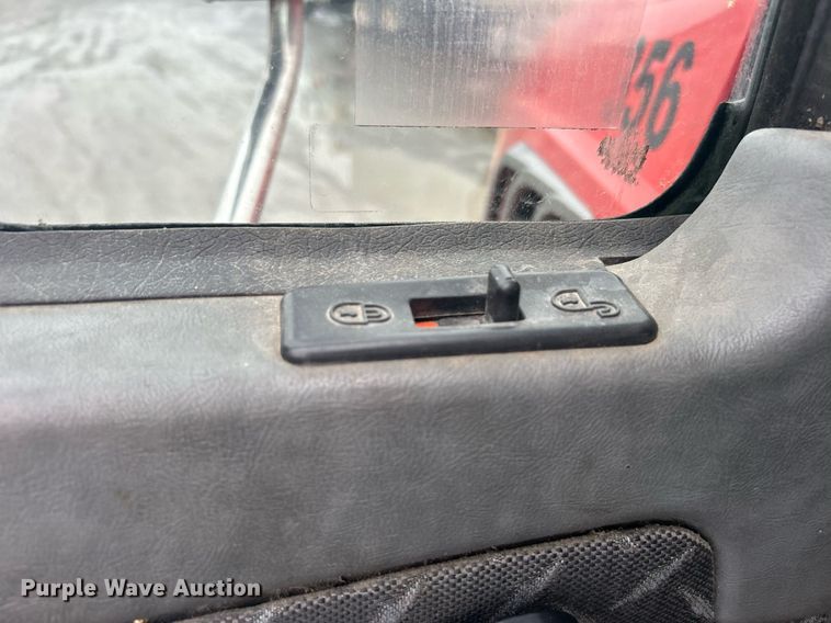 image for item DN0666 2018 Mack GU813 semi truck