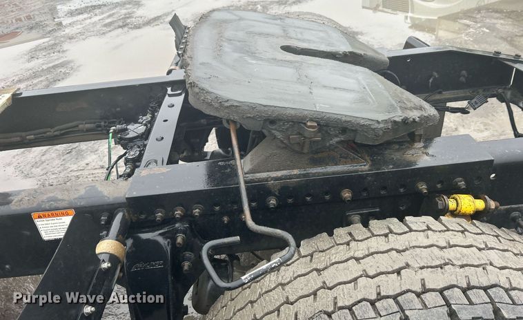 image for item DN0668 2005 Freightliner  Columbia semi truck