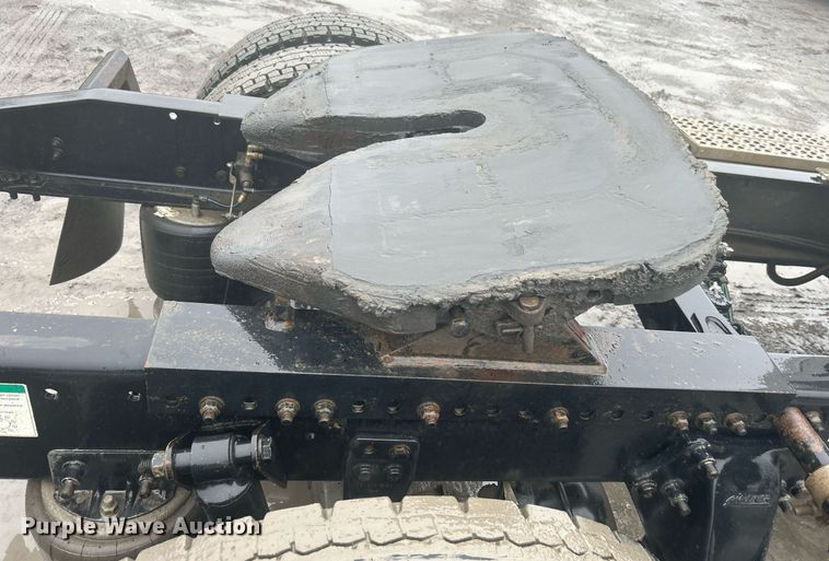 image for item DN0668 2005 Freightliner  Columbia semi truck