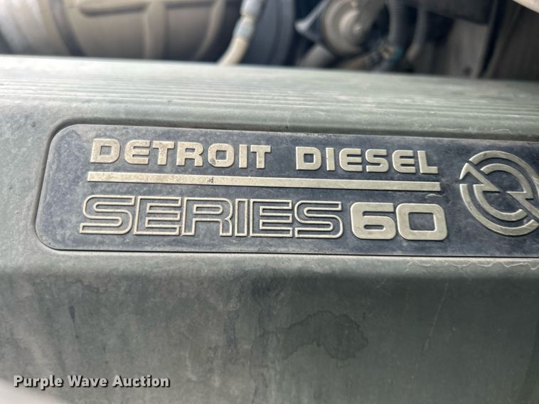 image for item DN0668 2005 Freightliner  Columbia semi truck