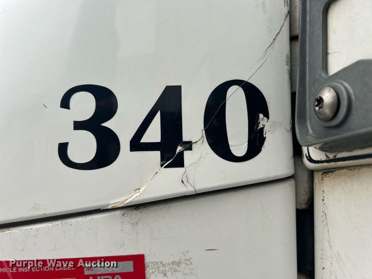 image for item DN0668 2005 Freightliner  Columbia semi truck