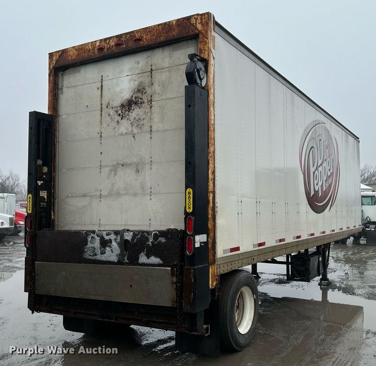 image for item DN0669 2000 Strick Corp S74 dry van trailer